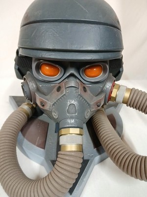 Killzone 3 Helghast Edition Helm mit Buch