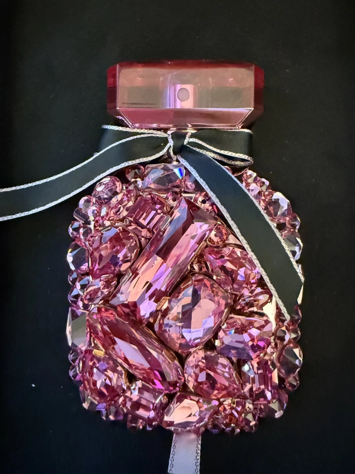 Victoria's Secret BOMBSHELL EDP EDICIÓN DE LUJO CON CRISTALES DE SWAROVSKI 50 ML NUEVO CON ETIQUETAS Foto 4 de 4