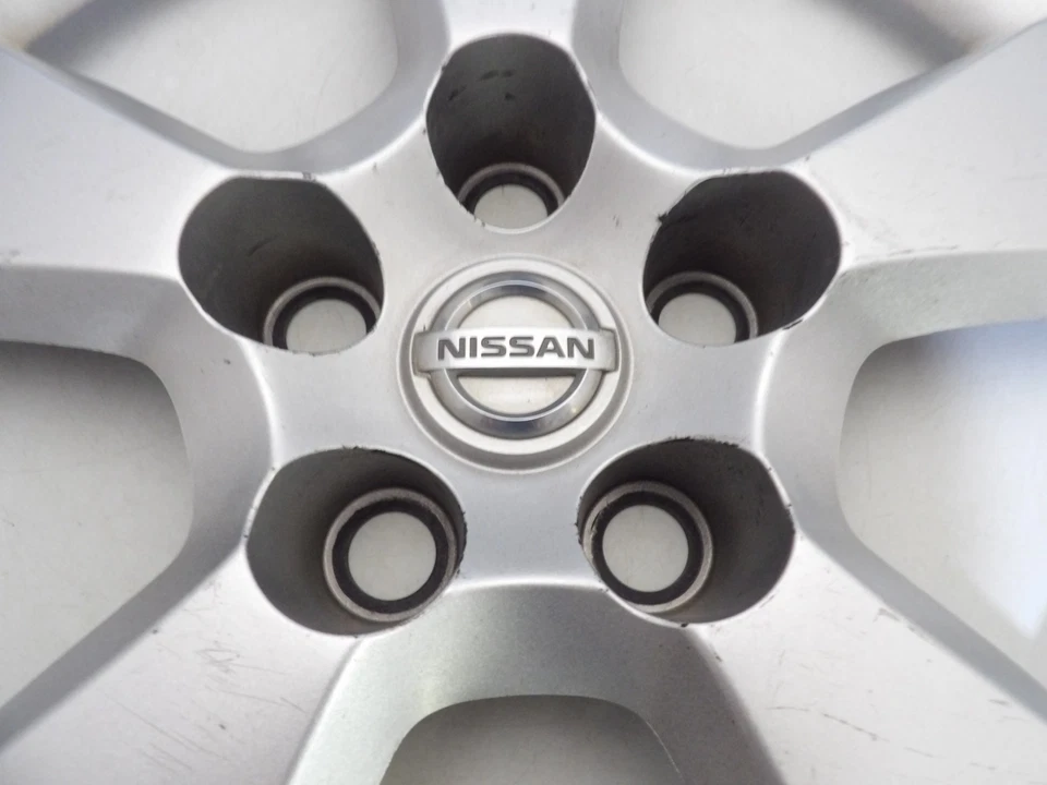 Tapacubos Nissan Quest 2007 2008 2009-2010 16" OEM Foto 3 de 4