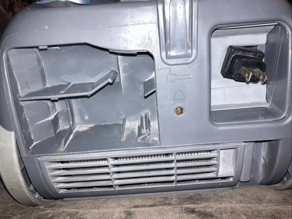 松下 MC-CG467 真空吸尘器 主单元和软管 — 第 3/4 张图片