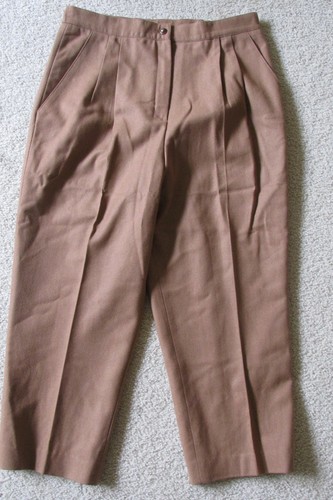 New Women's Sag Harbor Wool Capris 
