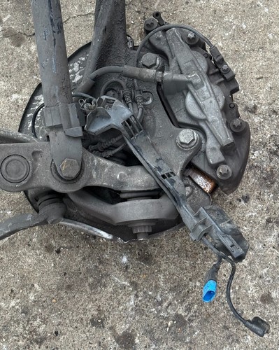 Mercedes C Class W205 Suspension Leg Amg Line - Front Driver Side (SL37) - Picture 7 of 7
