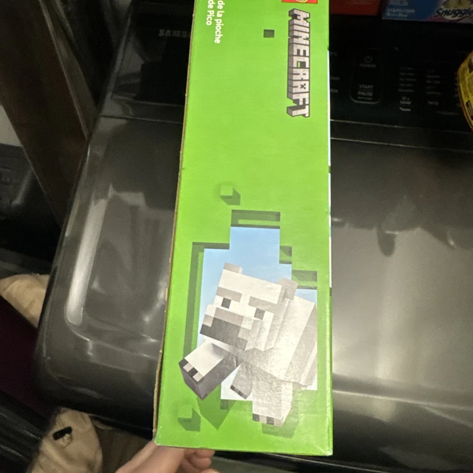 LEGO® Minecraft® The Pickaxe Mine 21277 Foto 2 de 4