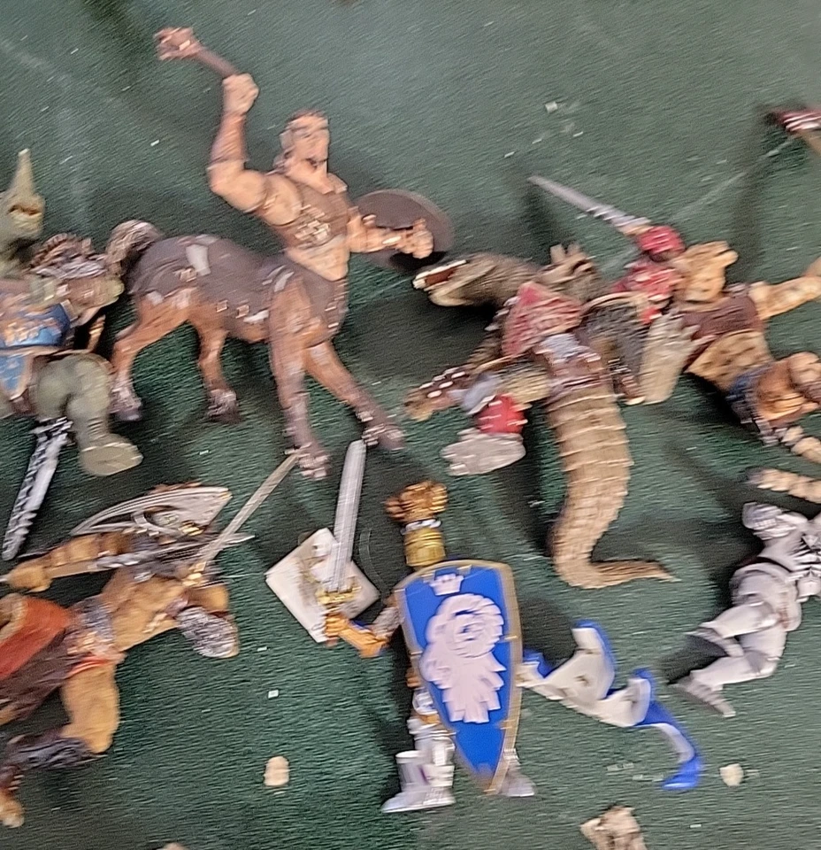 Figura de acción fantasía mutante papo guerrero medieval lote rinoceronte cocodrilo tigre centauro Foto 2 de 4