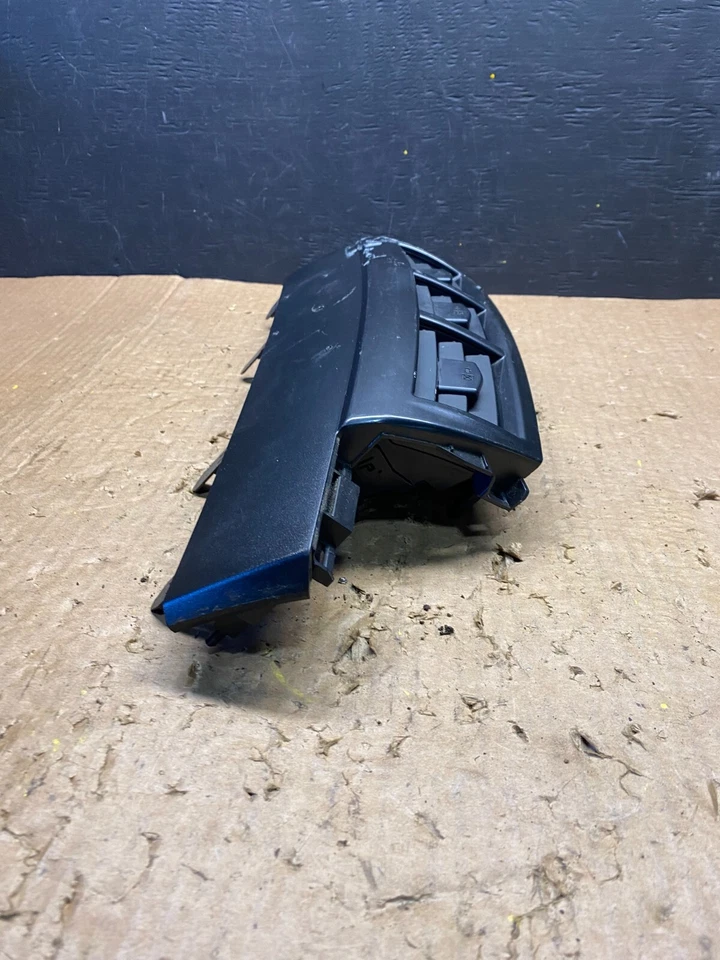 Toyota Prius V 2012 2013 2014 tablero central delantero ventilación de aire G3915 DG1 Foto 3 de 4