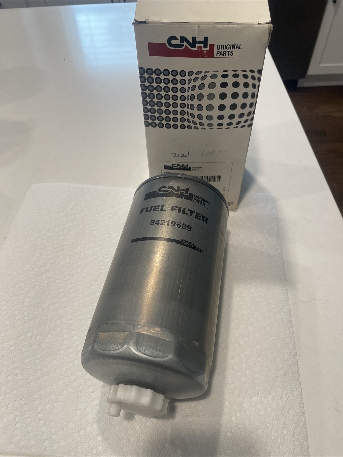 NEWHOLLAND 84219699 Cross reference fuel filters