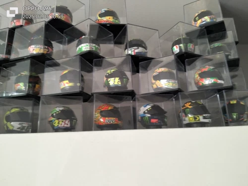 Collezione Collana Tutti I Miei Caschi Valentino Rossi.