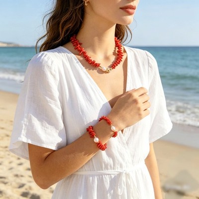 Set Halskette und Armband aus roten Korallenzweigen und Naturperlen, Retro-Stil