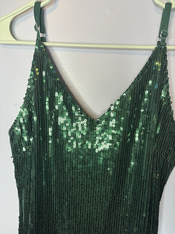 Tiscancy Woman’s Flapper Dress Sequins Green Costume Size Large - Image 2 of 3