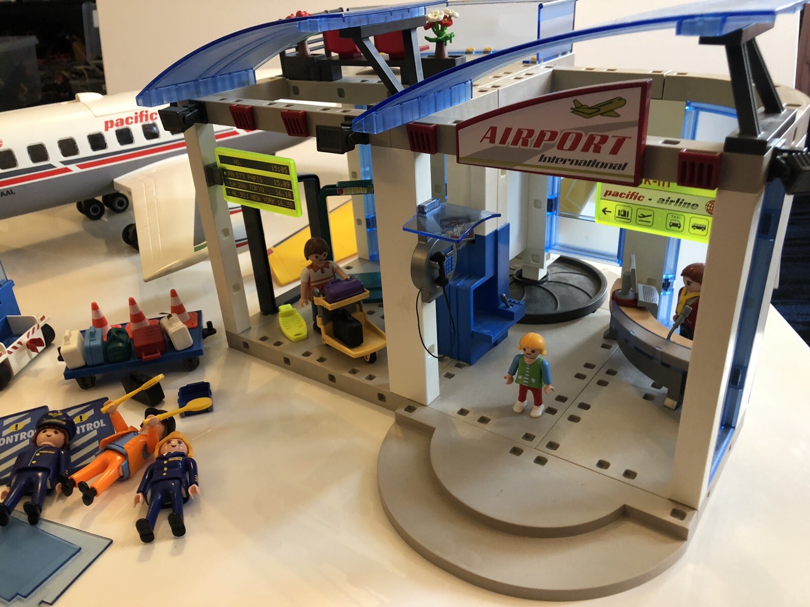 playmobil airport terminal