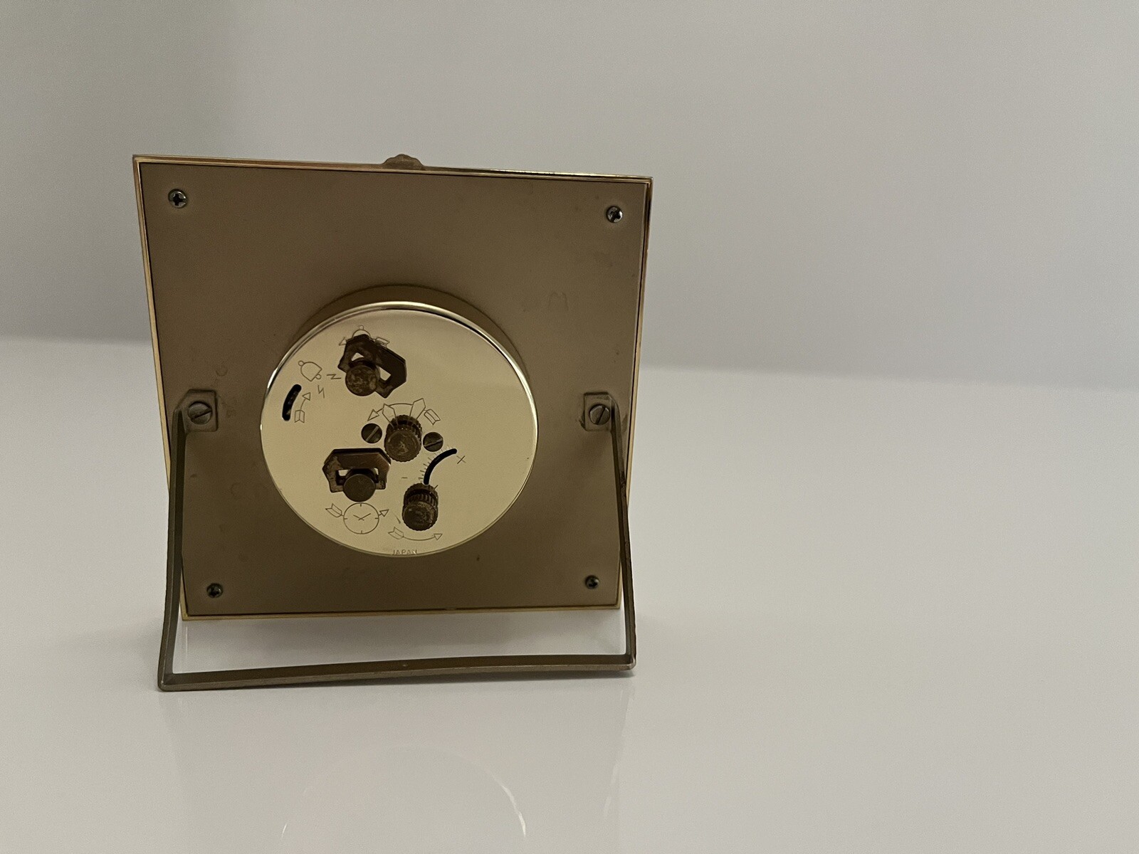 Vintage Bulova Wind Up Alarm Clock Glow In Dark Nightstand Desk Works