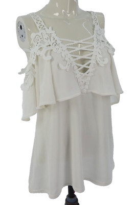 Cold Shoulder Bluse verziertes Oberteil weiß bestickt Ausgehen Gr. M