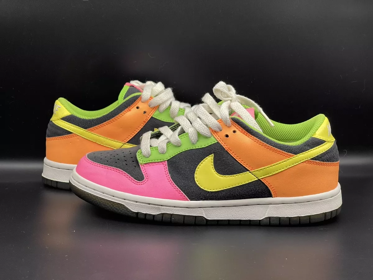 green and orange dunks