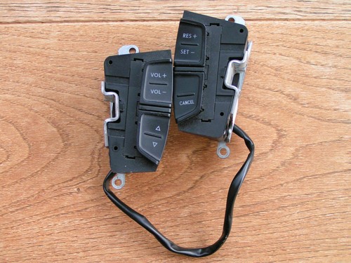 VW PASSAT LENKRADTASTEN SCHALTER TASTEN 1J0 419 091 CHE74 LINKS UND RECHTS