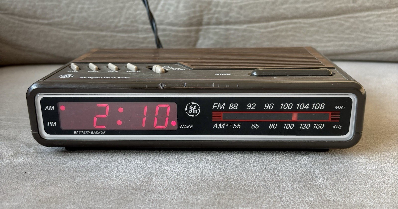 Radio Am/fm Model 7-4612b  Woodgrain Vintage 80&rsquo;s Tested