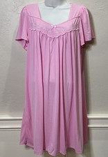 miss Elaine pink nightgown satin nylon petite medium NWT Spot Read