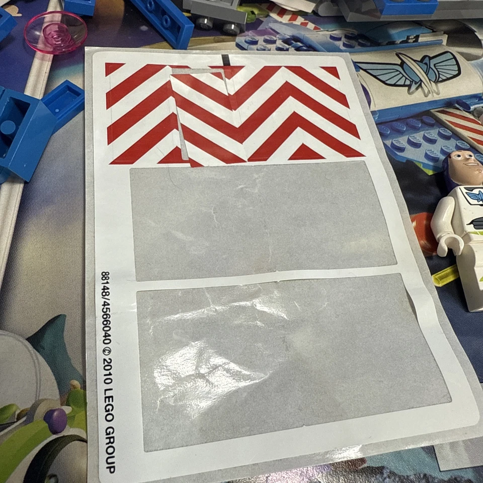 LEGO Toy Story: Buzz's Star Command Spaceship (7593) INCOMPLETE See Pictures - Image 3 of 4