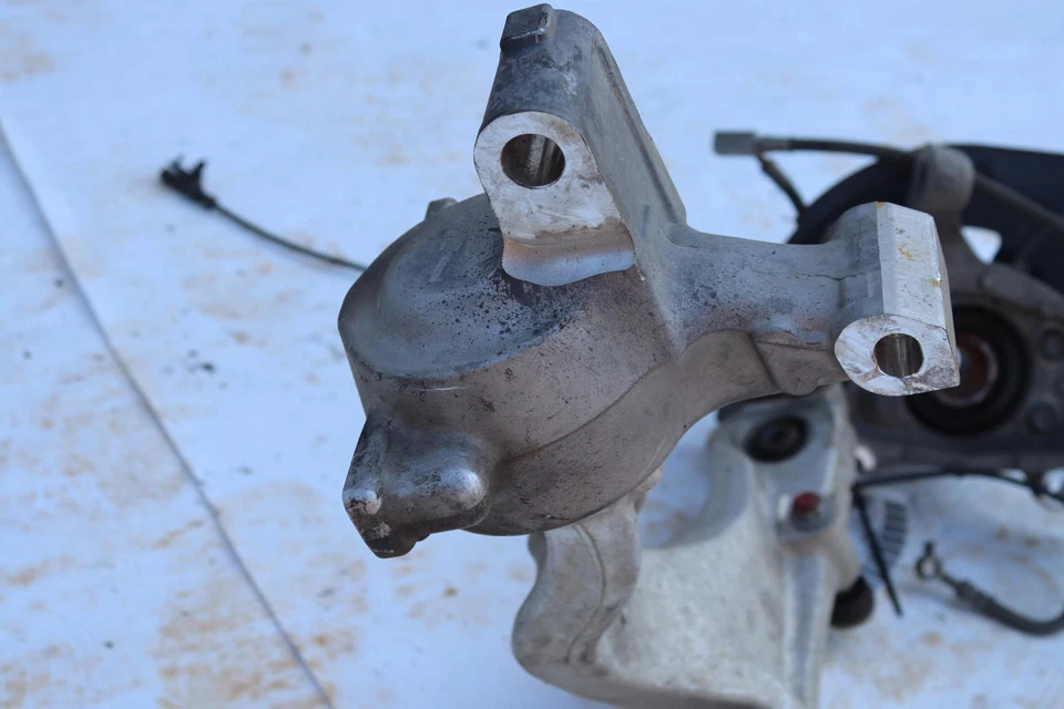 Infiniti FX35 FX50 2009-2017 AWD husillo delantero izquierdo nudillo rueda buje conjunto OEM Foto 3 de 4