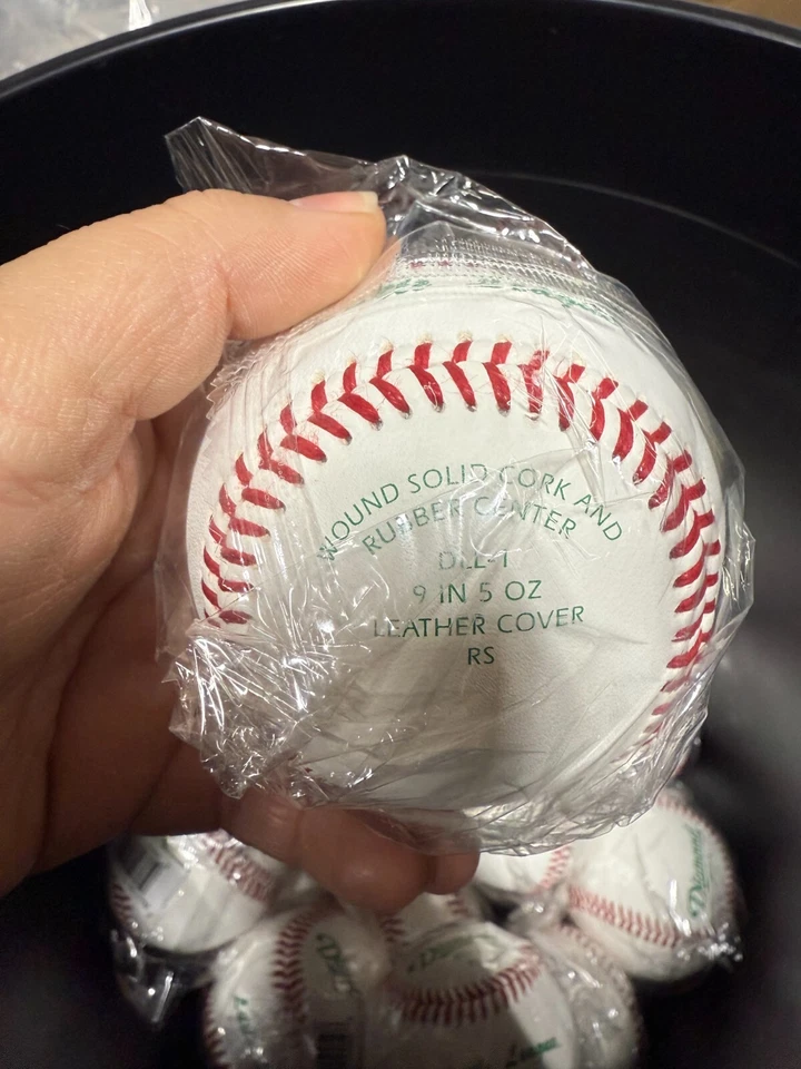 Diamond 6 Gallon Bucket With 30 DLL-1 Baseballs Set **NEW** - Image 4 of 4