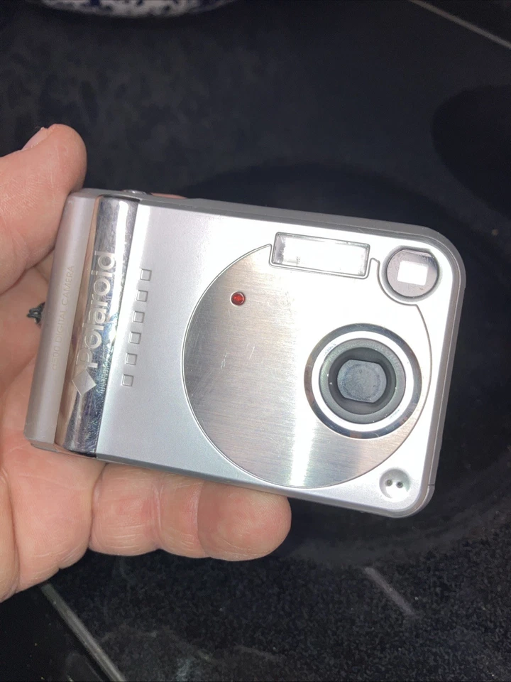 Polaroid A500 5.0 MP Digital Camera - Silver - Image 2 of 4