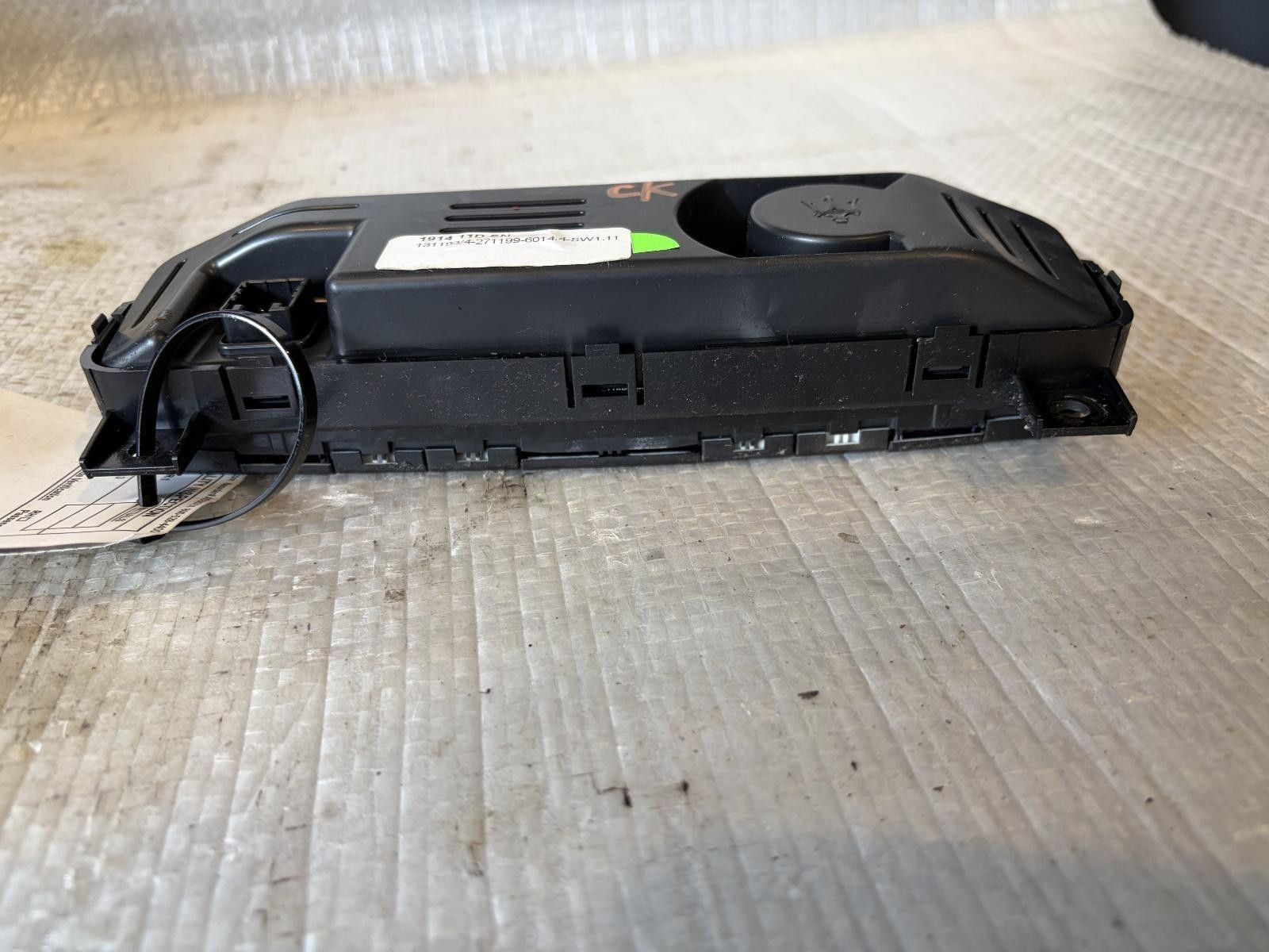 Maserati Quattroporte 2010-2012 Panel P/N 271199