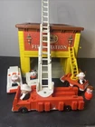 VTG Fisher Price Little People Fire Station House #928 With Accessories