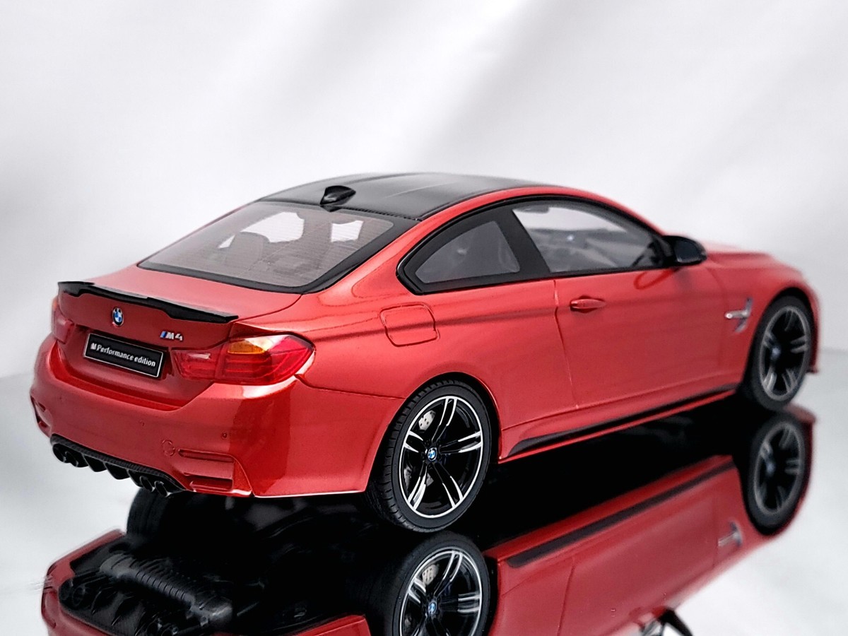 限定出品 BMWM4CS GT SPIRIT 1/18 ミニカー s-l1200.jpg