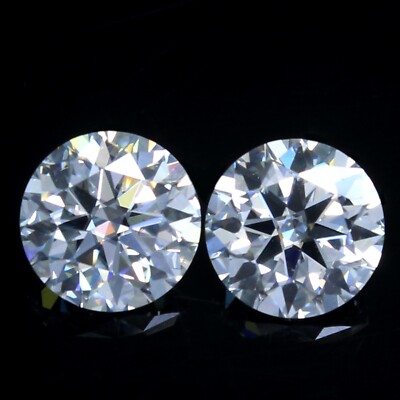 Natural D Color VVS1 Clarity Brilliant Cut 4.5x4.5 mm Round Pair White Diamond