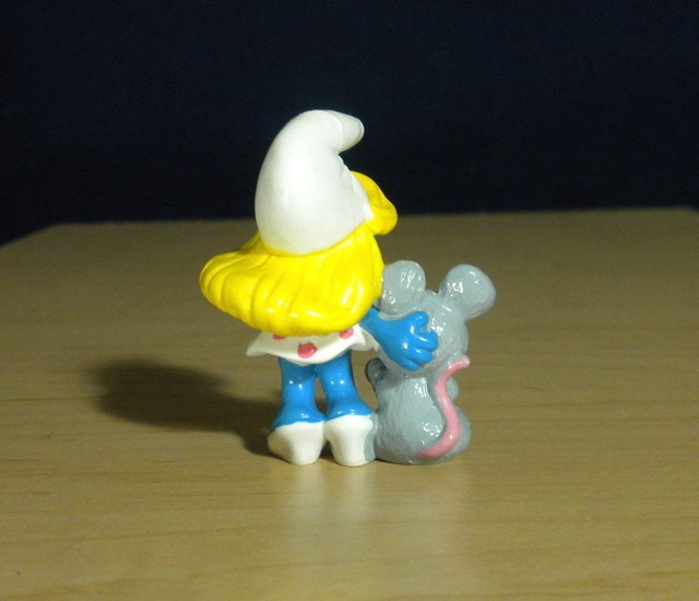 Smurfs 20410 Smurfette & Mouse Smurf Squeaky Figure Vintage PVC Toy 90s