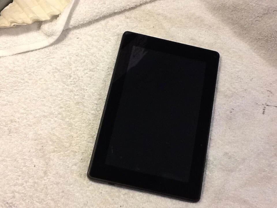 AMAZON KINDLE FIRE HD 7" 3RD GEN DUAL CORE 8GB STORAGE P48WVB4 . Ref:CD_19A - Image 3 of 4