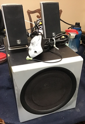 Logitech Z-2300 2.1 THX 200W Speakers & Subwoofer *Tested* (R21 