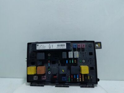 13206751 fuse box Opel Astra GTC Cosmo 2004 172132 1127124
