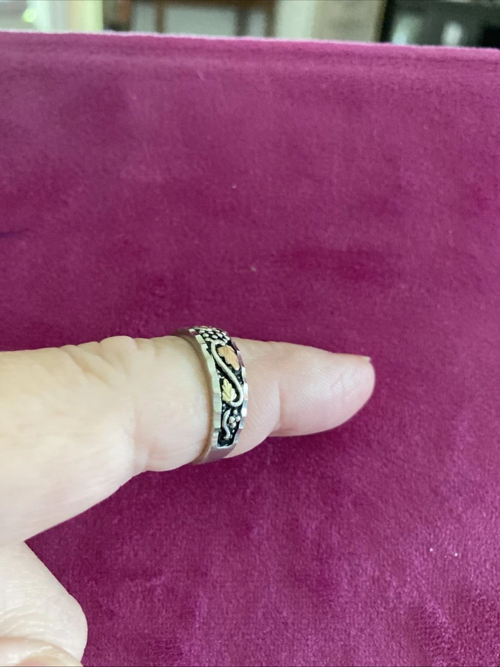 Alianza de boda de oro negro talla 8 Foto 3 de 3