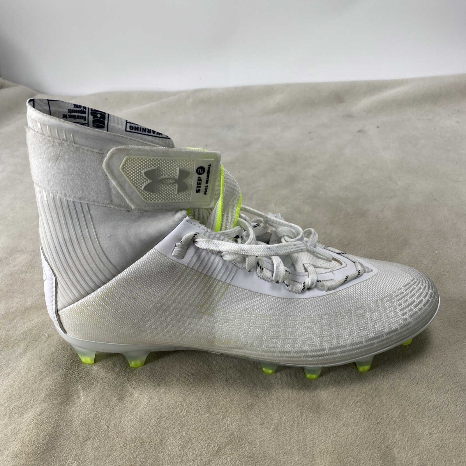 White Under Armour Men's Size 9.5 Highlight MC Football Cleats 3023716-106
