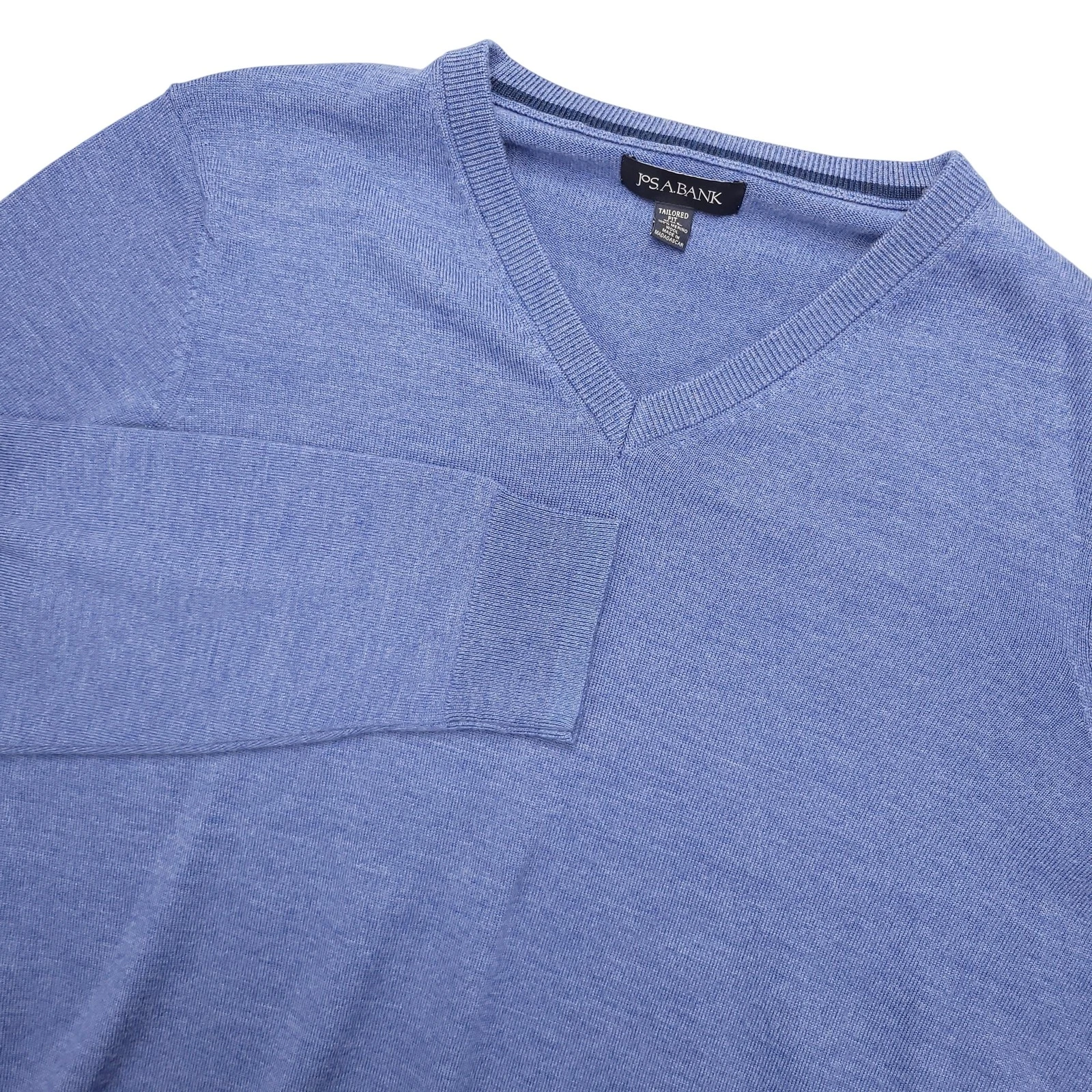 Jos A Bank Sweater Mens 2XL Blue 100% Merino Wool V Neck Pullover Lightweight