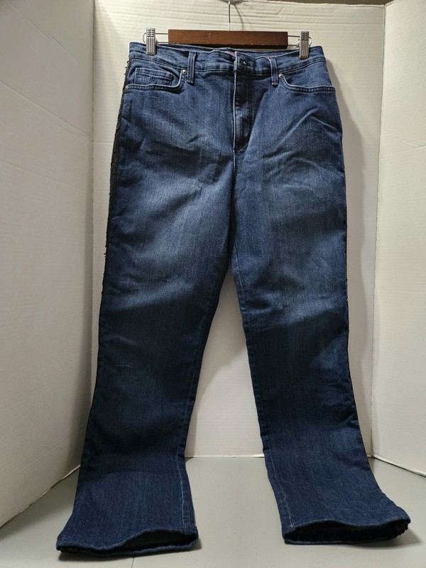 Gloria Vanderbilt Amanda Size 8 Blue Jeans