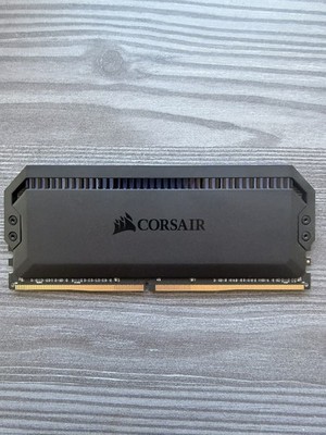 Corsair Dominator Platinum RGB 32GB (2x16GB) DDR4 3600 CL16 RAM Kit