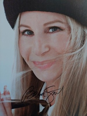 Barbra Streisand signed Autogramm Foto COA 