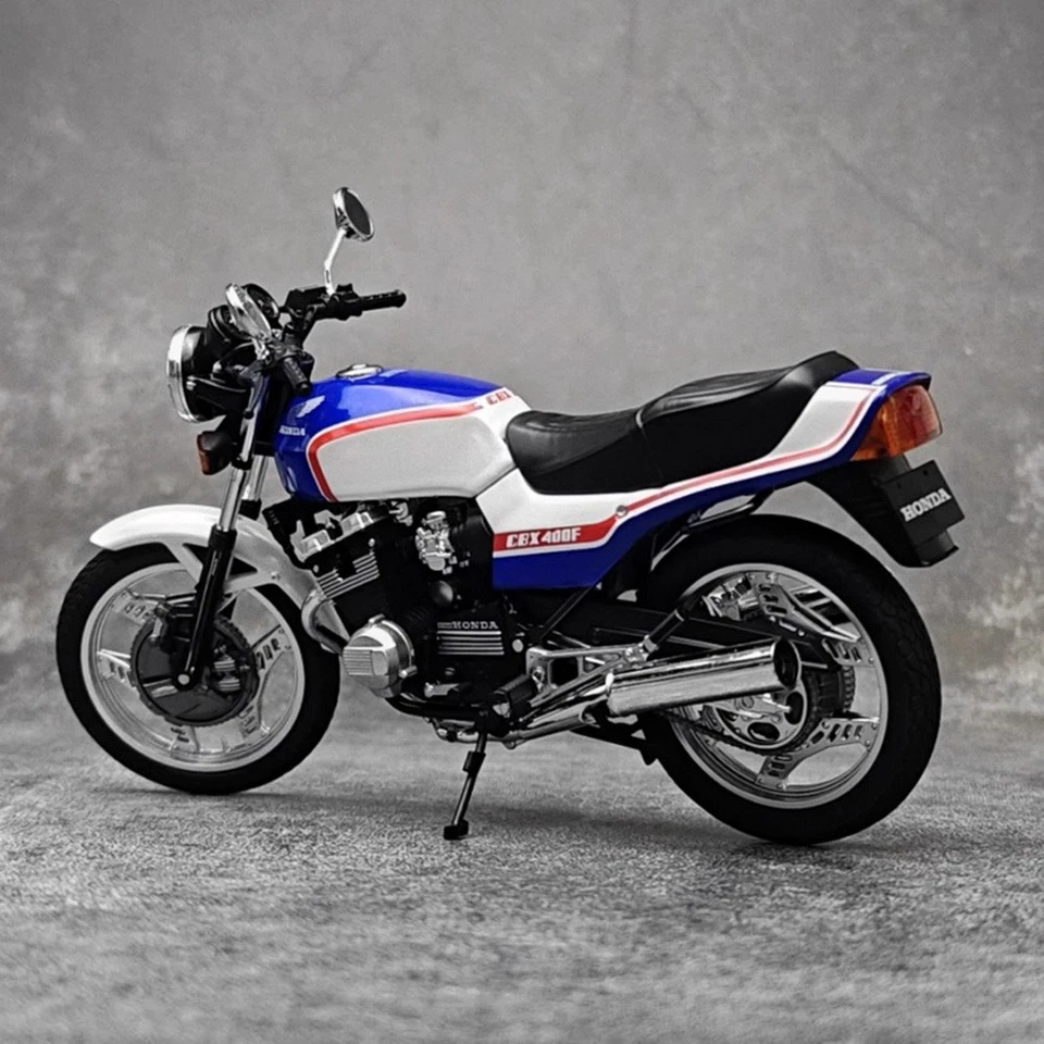 AOSHIMA 1/12 Scale Honda CBX 400F Blue/White Motorcycle Diecast Model Toy - Image 3 of 4