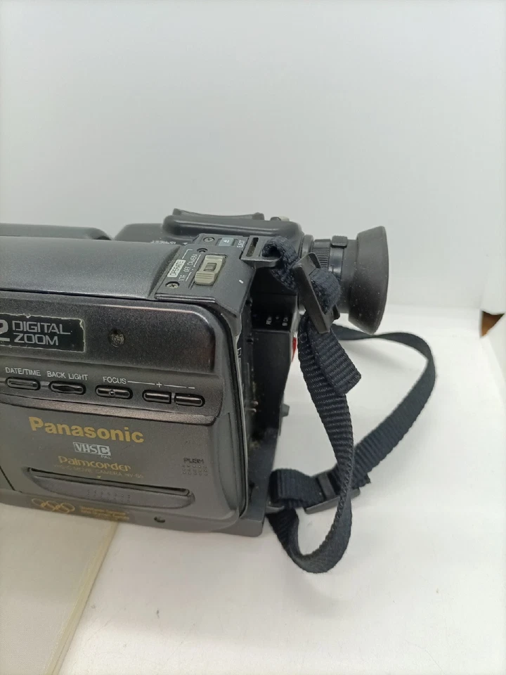 Panasonic Nv-s5e Videocamera Vhsc Vhs-c PAL - Immagine 3 di 4