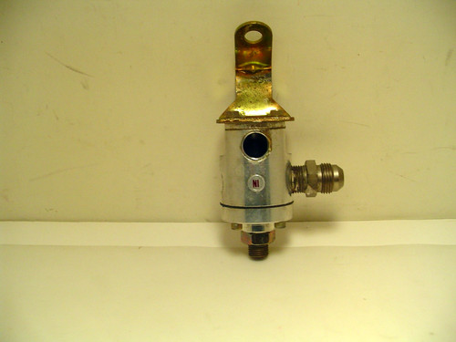 Mallory 4207 Adjustable Fuel Pressure Regulator 3/8" NPT Threads w/ Bracket USED