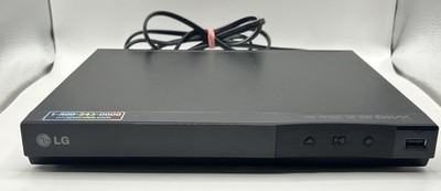LG DP122 DVD Player w/ Remote & AV Cables