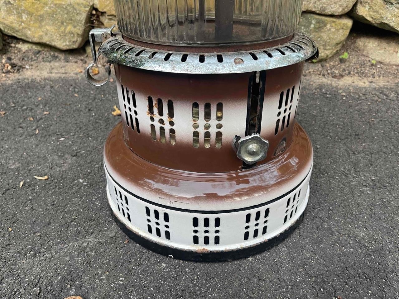 Perfection 750 Enamel Parlor Cabin Porch Oil Kerosene Heater Lantern Stove