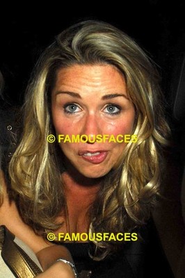 CLAIRE SWEENEY  ORIGINAL  VERY RARE PRESS  PHOTO 9'' X 6'' IN SIZE NO13353