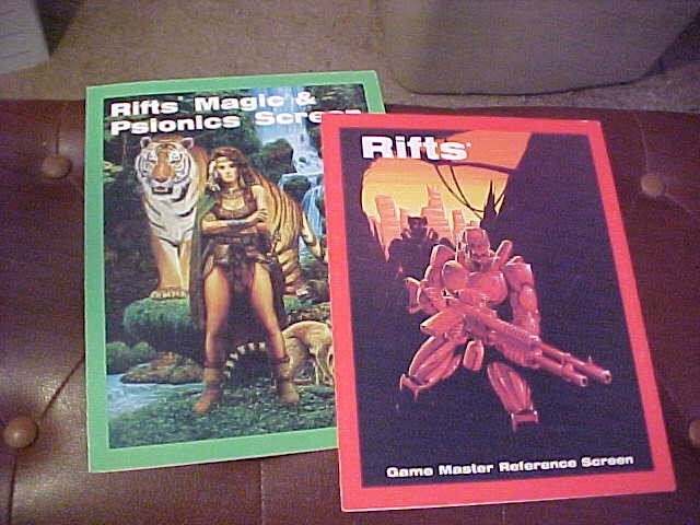 2 Rifts Screens Game Master REference + Rifts Magic & Psionics Very good