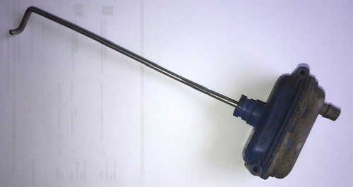 VW Golf 3 III Stellmotor ZV Heckklappe 1H6862159