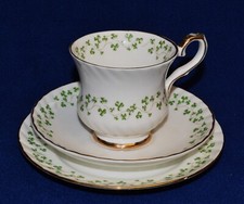 Vintage Royal Tara Fine Porcellana Irlanda Trifoglio Modello Trio Set Tazzine E