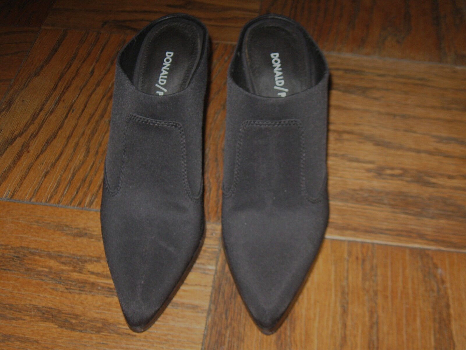 DONALD J. PLINER BLACK WESTERN STYLE STACKED HEEL SLIP ON MULES      Size 7M