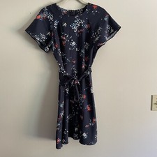 Banana Republic Factory Women 2 Navy Floral Flutter Sleeves Belted A-Line Dress