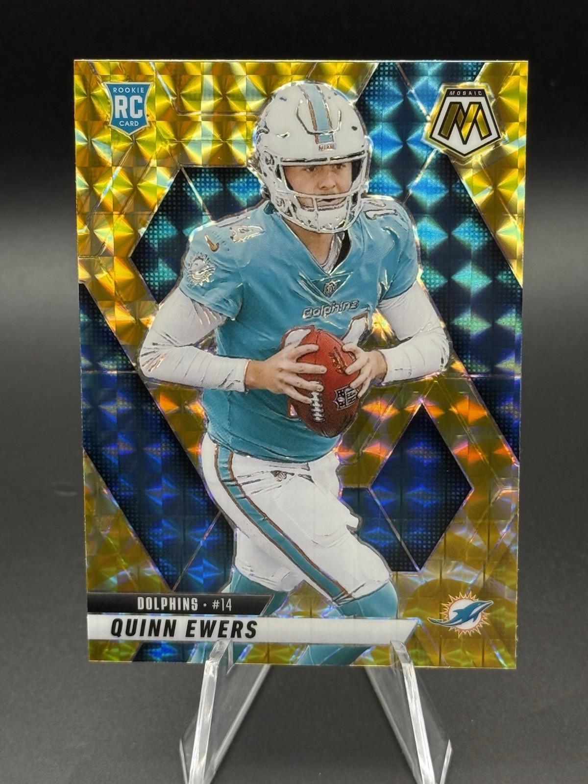 2025 Panini Mosaic Reactive Yellow Prizm Quinn Ewers RC #308 Miami Dolphins